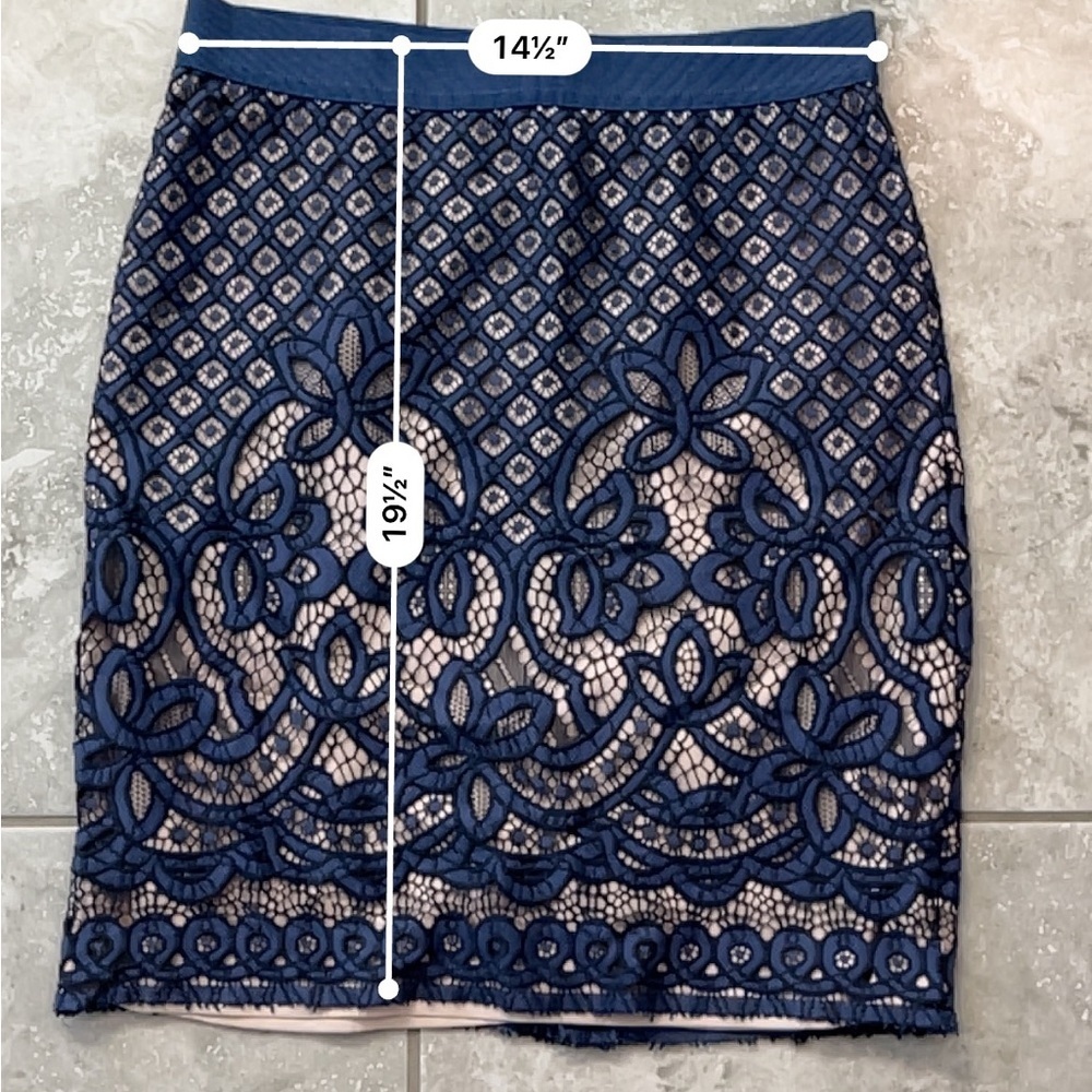 Elegant Navy Lace Skirt - Picture 5 of 5